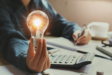 在昆明地区配置2000-2500的电脑能玩魔兽世界就好