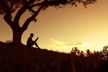 交通事故中的主次责任怎么划分比例