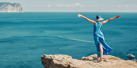 在昆明地区配置2000-2500的电脑能玩魔兽世界就好